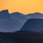 夕暮れの山々　キルピスヤルビ　フィンランドの風景