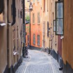 旧市街「ガムラスタン」の路地の風景　スウェーデンの風景