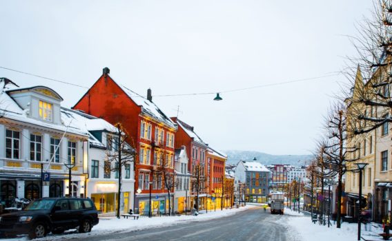 年末のベルゲンの町並み　ノルウェーの冬の風景
