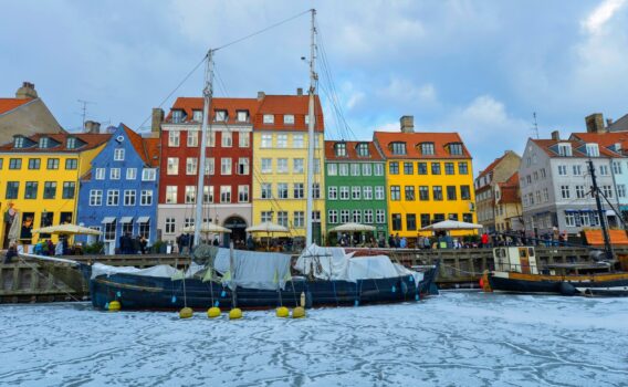 冬のコペンハーゲン　ニューハウンの風景　デンマークの冬の風景