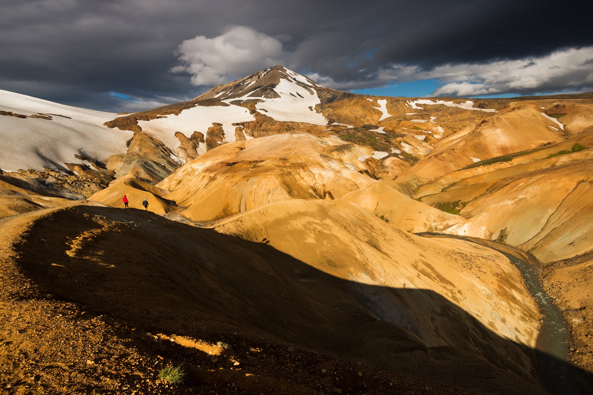 キェルトリンガルフィヨットルの山々　アイスランドの風景