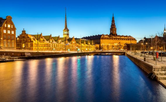 コペンハーゲンのトワイライト風景　デンマークの風景