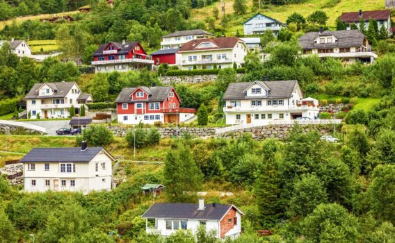オルデンの家々　ノルウェーの風景