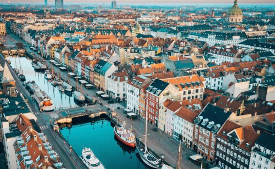 上空から見たコペンハーゲンの街並み　デンマークの風景