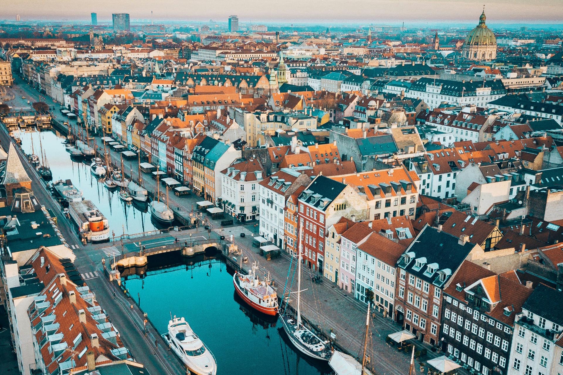 上空から見たコペンハーゲンの街並み　デンマークの風景