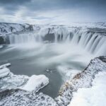 冬のゴーザフォス　アイスランドの風景