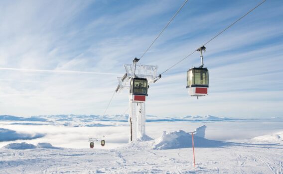 スウェーデンのスキー風景　スウェーデンの冬の風景