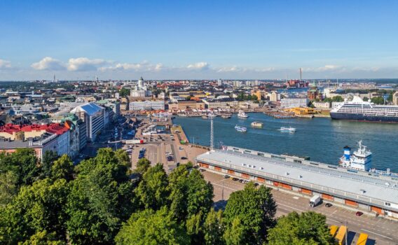ヘルシンキ港の風景　フィンランドの風景