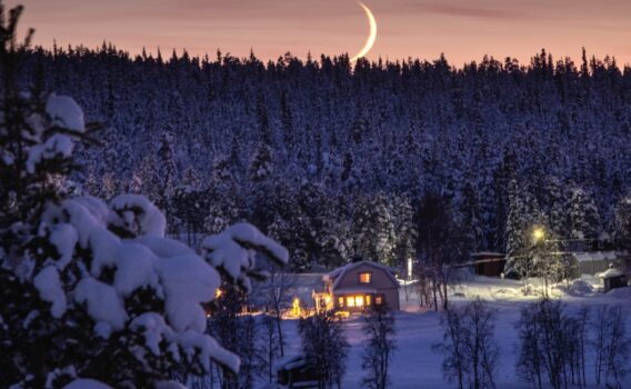 日暮れのユッカスヤルビの風景　スウェーデンの風景