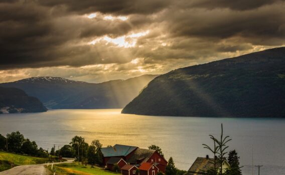 ノールフィヨルドの絶景　ノルウェーの風景