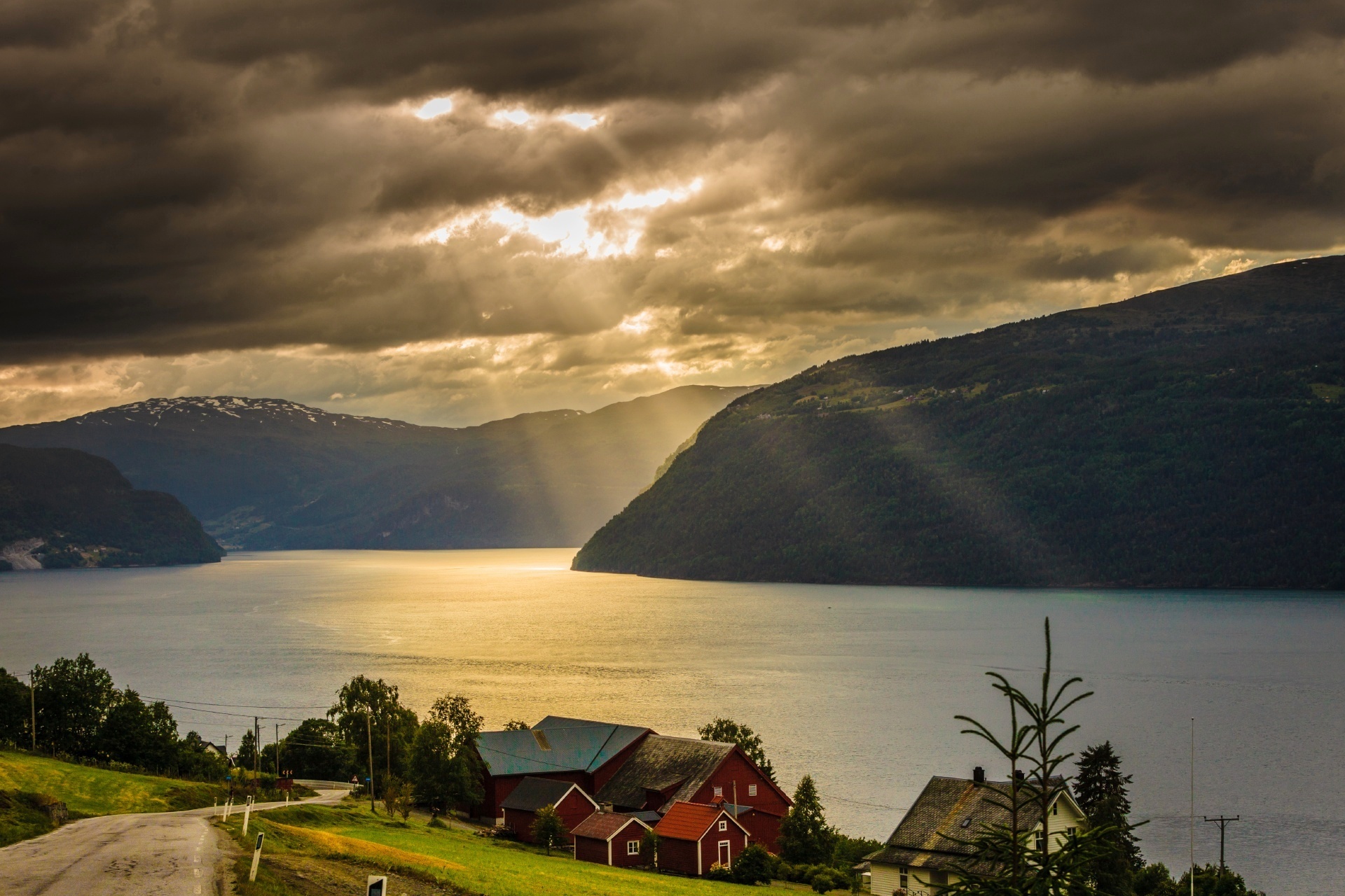 ノールフィヨルドの絶景　ノルウェーの風景