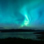 フィヨルドのオーロラ　グリーンランドの風景