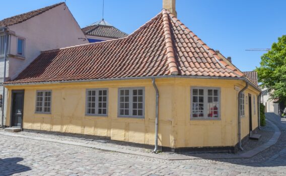 オーデンセのアンデルセン博物館　デンマークの風景