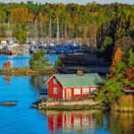 ルイッサロ島の紅葉の風景　フィンランドの秋の風景