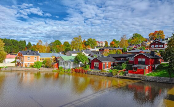 ポルボーの風景　フィンランドの秋の風景