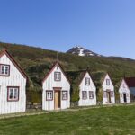 ロイヴァゥスの伝統的な家屋 アイスランドの風景