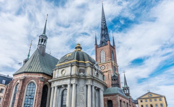 ストックホルムのリッダーホルム教会　スウェーデンの風景
