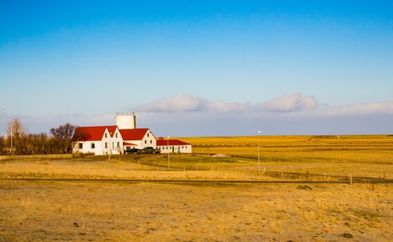 アークレイリ郊外の風景　アイスランドの風景