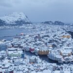 冬のオーレスン　ノルウェーの風景