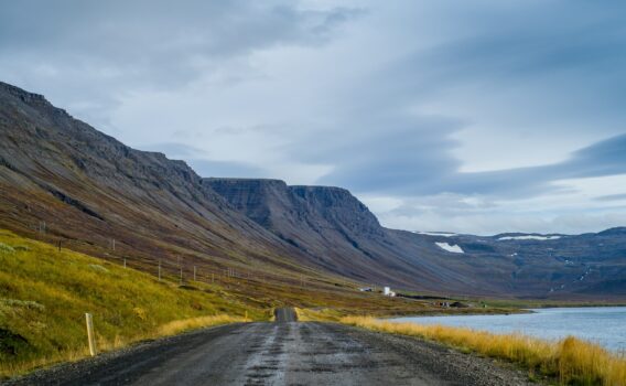 ウェストフィヨルド　アイスランドの風景