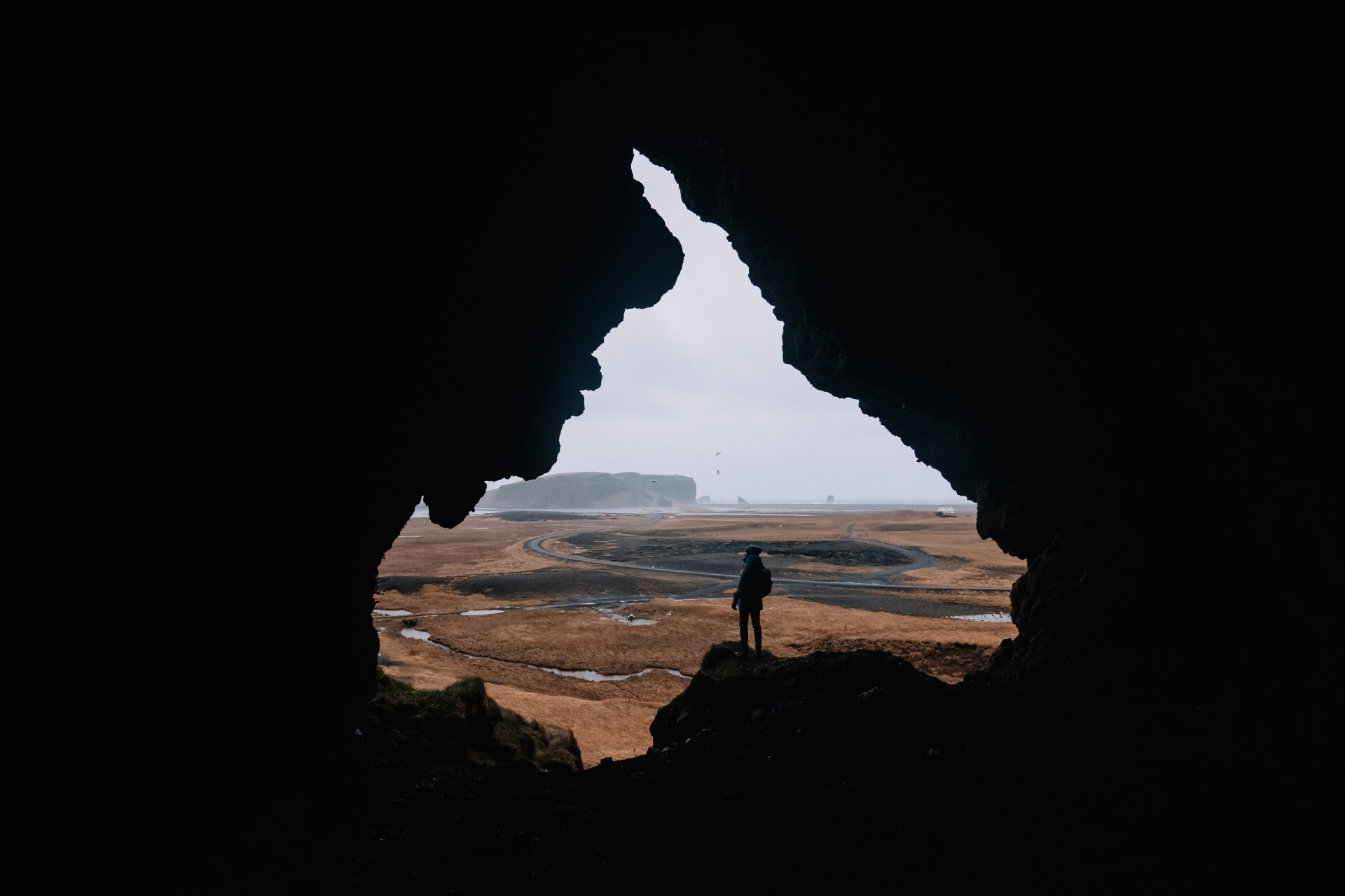 ロフトサラヘトリル洞窟　アイスランドの風景