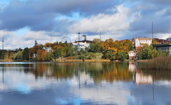 ヘルシンキの水辺の風景　フィンランドの風景