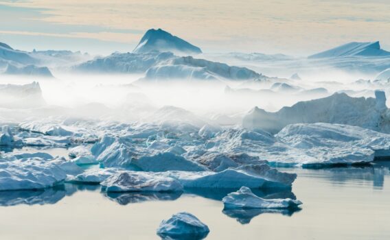 イルリサット・ アイスフィヨルド　グリーンランドの風景