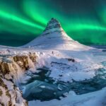 キルキュフェットル山とオーロラ　アイスランドの風景